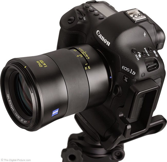 Zeiss-Otus-55mm-Lens-On-Camera.