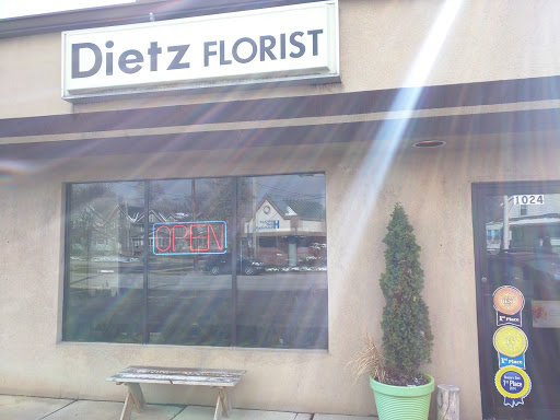 Florist «Dietz Falls Florist», reviews and photos, 1024 Portage Trail, Cuyahoga Falls, OH 44221, USA