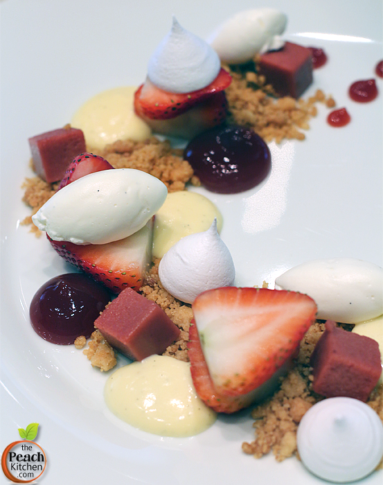 Desserts at Solaire: Strip's Strawberries & Cream