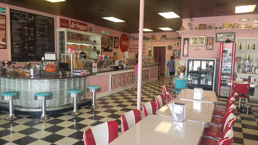 Ice Cream Shop «Holly Hop Ice Cream Shoppe», reviews and photos, 3404 34th St, Lubbock, TX 79410, USA
