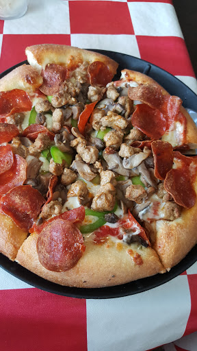 Pizza Restaurant «Greeks Pizzeria», reviews and photos, 813 E McGalliard Rd, Muncie, IN 47303, USA