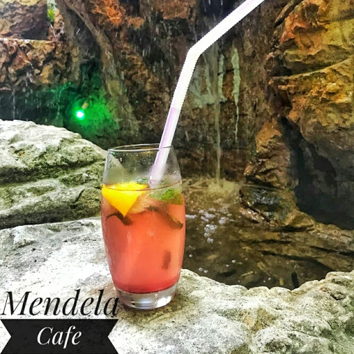 Mendela Cafe logo