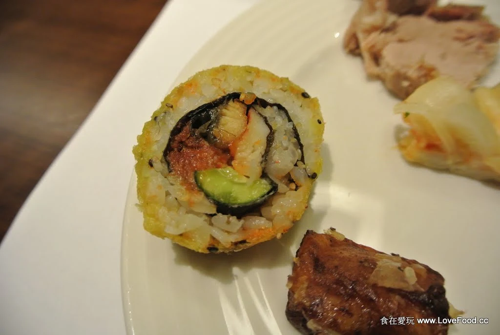 現煮湯品與熱食專區