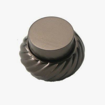  Universal Free Standing Monte Carlo Guest Towel Holder Finish: Oil Rubbed Bronze