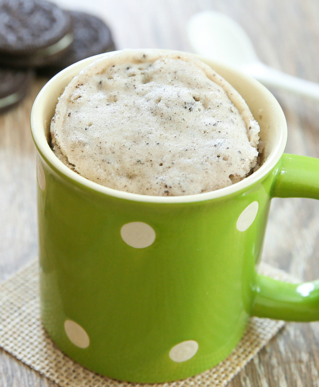 Cookies and Cream Mug Cake - Kirbie's Cravings