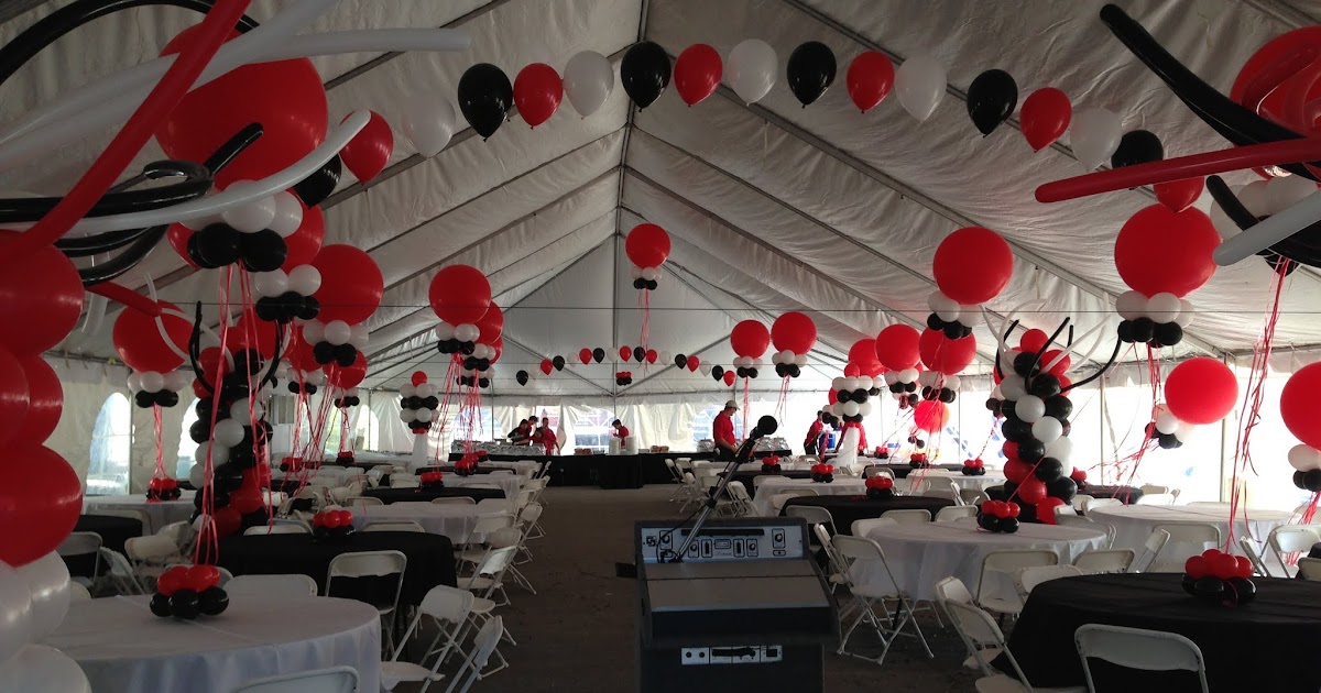 Balloons To Decorate The Ceiling Of A Tent Balloon Ceiling Balloon