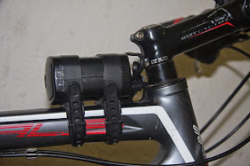 Foco Magicshine MJ-880 L2 2200 lumens, para rodar casi con luz de día Foco Magicshine MJ-880 L2 2200 lumens, para rodar casi con luz de día