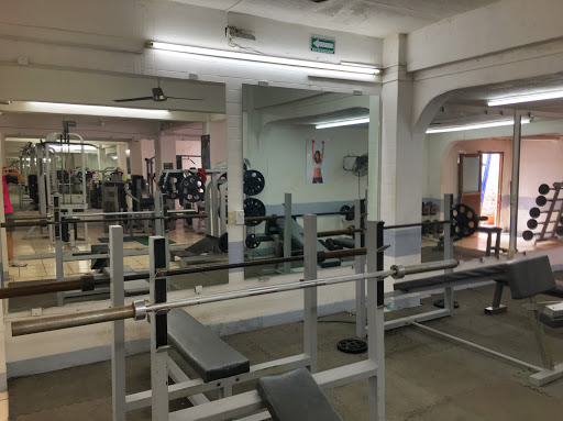 Central Gym, Francisco Villa 520, Valentín Gópmez Farías, 48320 Puerto Vallarta, Jal., México, Programa de salud y bienestar | JAL