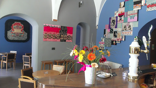 Sisters Cafe