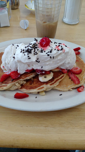 Restaurant «Pancake Sundaes», reviews and photos, 266 Elm St, Westfield, MA 01085, USA