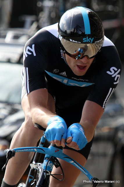 IMAGE: https://lh4.googleusercontent.com/-PwOp3qlkj-4/TfSlb9OM-TI/AAAAAAAAGSQ/f-JY4xnTng4/s640/IMG_2339.JPG