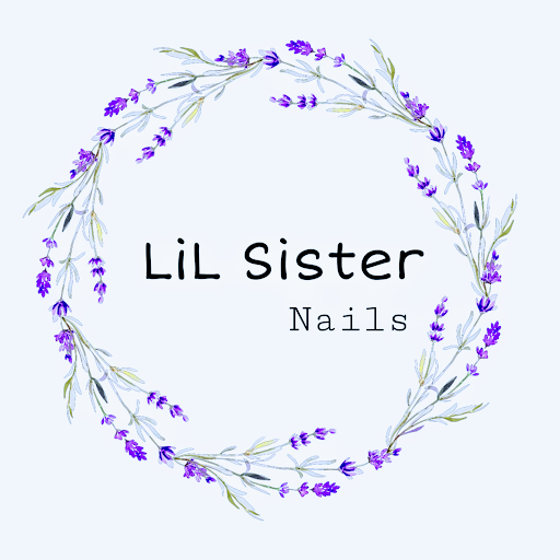 Lil sister nails logo