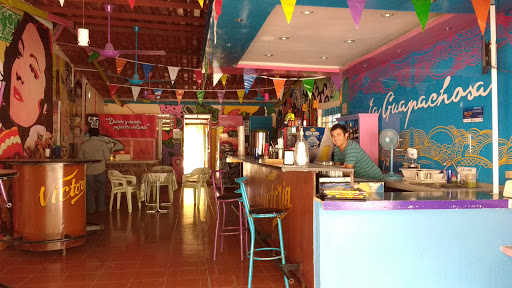 La Guapachosa Bacalar, Avenida 5, Centro, 77930 Bacalar, Q.R., México, Bar restaurante | QROO