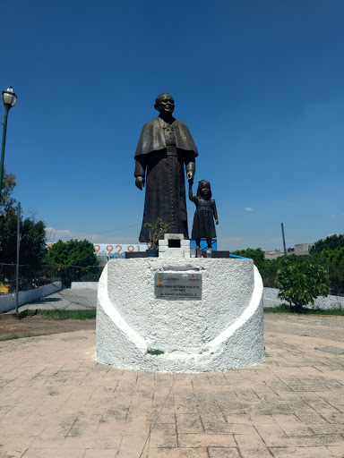 Monumento Juán Pablo II, Blvd. Ignacio Zaragoza, San Juan Ixtacala Plano Nte, 52928 Cd López Mateos, Méx., México, Monumento | EDOMEX