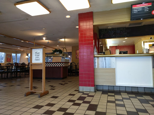 Pizza Restaurant «Pizza Hut», reviews and photos, 1131 Louisiana Ave, Perrysburg, OH 43551, USA
