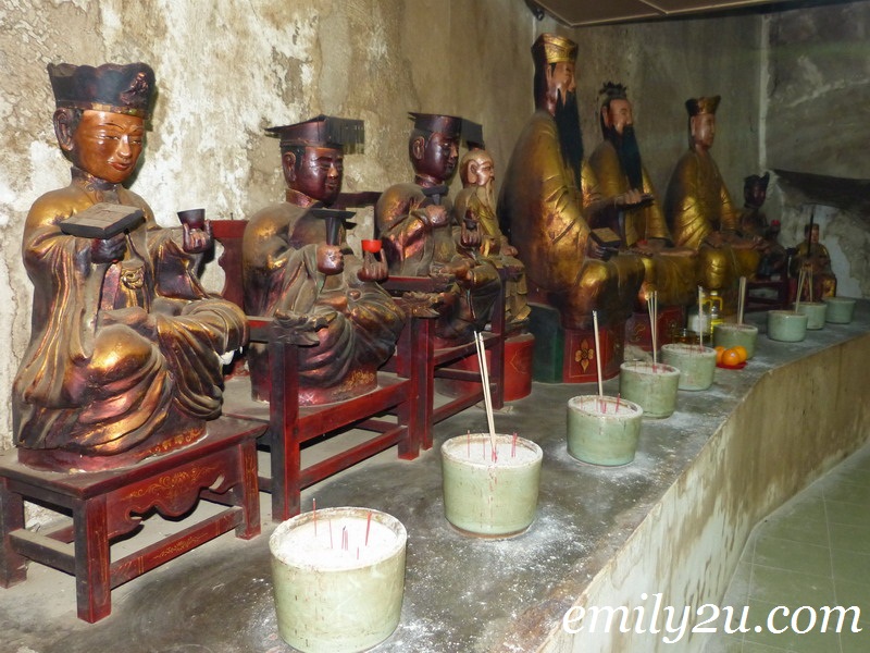 Nam Thean Tong cave temple