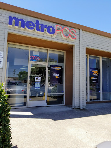 Cell Phone Store «MetroPCS Authorized Dealer», reviews and photos, 1420 W Kettleman Ln l, Lodi, CA 95242, USA