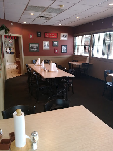 Pizza Restaurant «Pizza Hut», reviews and photos, 1519 E National Ave, Brazil, IN 47834, USA