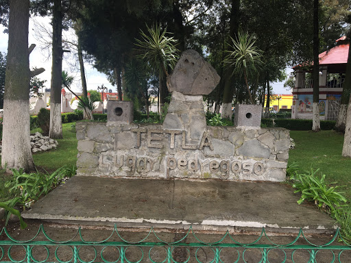 Parroquia de Santiago Apóstol, De Las Americas 81, Segunda Secc Teotlalpan, 90430 Tetla, Tlax., México, Lugar de culto | TLAX