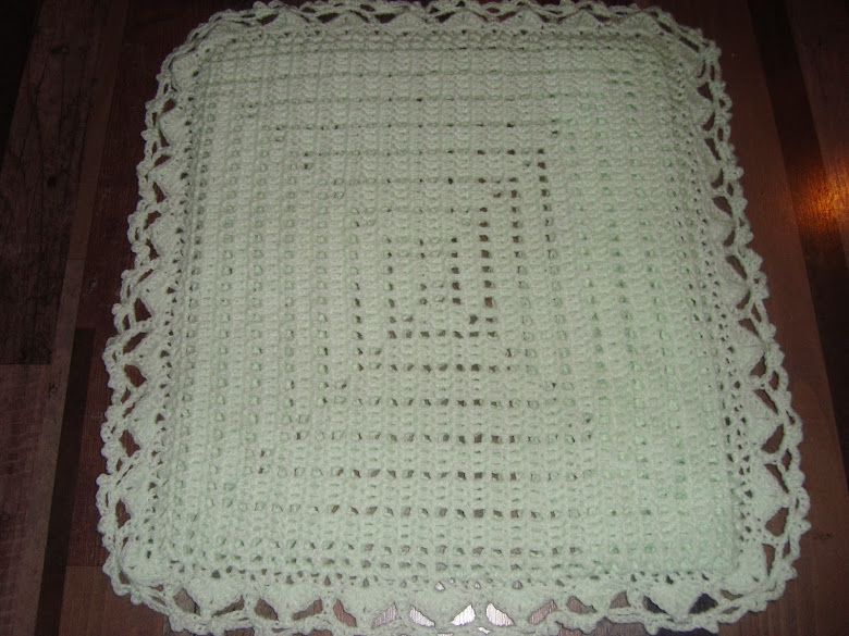 Expozitie lucrari crosetate  - ionc Crocheted+lace+for+a+pillow+case+9