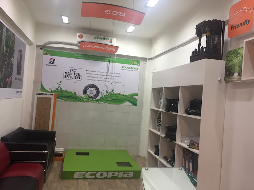 Super Tyres, Shop No.6, Suparshav Apts, Sarvodaya Nagar, Opp.Jain Mandir, Nahur Road, Mulund (W), Mumbai, Maharashtra 400080, India, Tyre_Shop, state MH