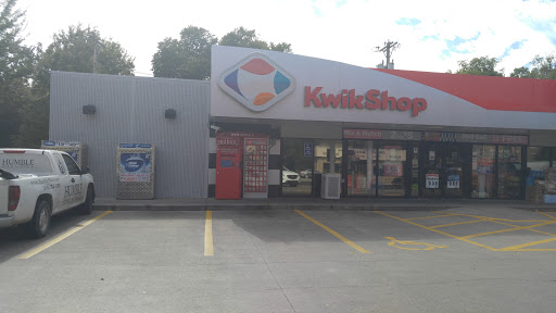 Convenience Store «Kwik Shop», reviews and photos, 2809 E Douglas Ave, Wichita, KS 67211, USA