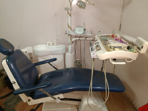 Smile Dental Clinic, 22, Darbal Ji Nath Marg, Ambedkar Nagar, JJ Colony, Block A, Sector 4, Madangir, New Delhi, Delhi 110044, India, Emergency_Dental_Service, state UP