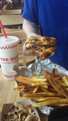 Fast Food Restaurant «Five Guys», reviews and photos, 201 Rocherty Rd, Lebanon, PA 17042, USA