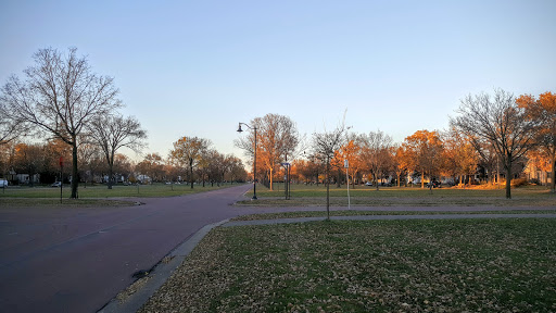 Park «Victory Memorial Parkway», reviews and photos, 4499 Victory Memorial Dr, Minneapolis, MN 55412, USA