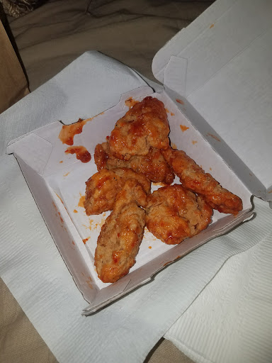 Chicken Wings Restaurant «Buffalo Wild Wings», reviews and photos, 3600 N Freeway Blvd Suite 100, Sacramento, CA 95834, USA