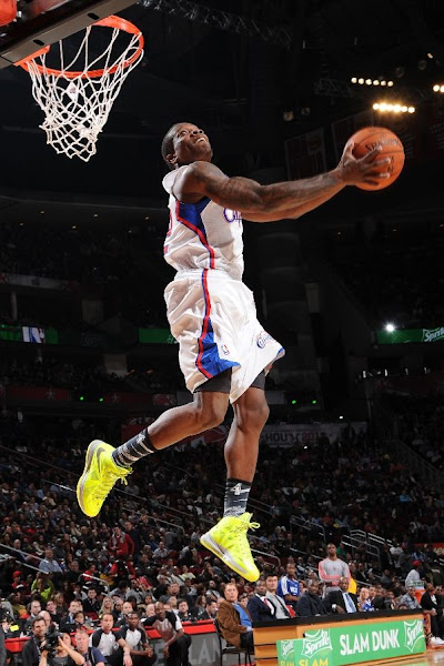 Wearing Brons Eric Bledsoe Takes Flight in Volt LeBron X8217s