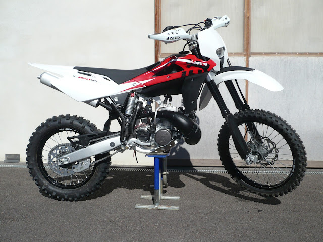 Husky1.JPG