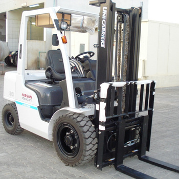 Xe nâng diesel 3 tấn Xe nâng diesel 3 tấn