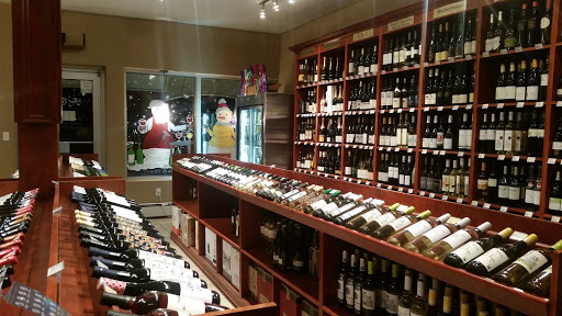 Wine Store «Manhattan Valley Wines & Spirits», reviews and photos, 984 Columbus Ave, New York, NY 10025, USA