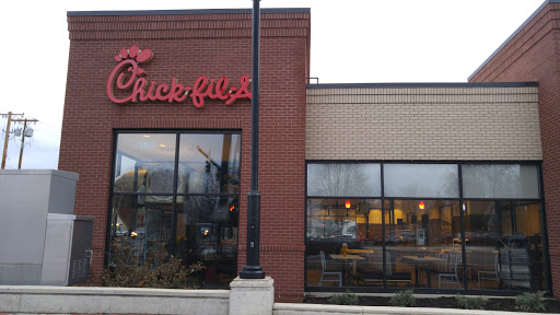 Chicken Restaurant «Chick-fil-A», reviews and photos, 480 E Stroop Rd, Kettering, OH 45429, USA