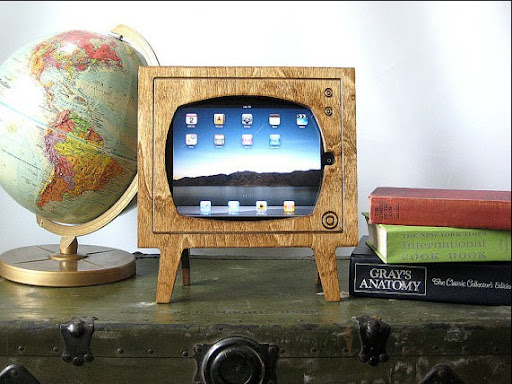 Handmade Natural Wood Retro TV iPad Dock By Miter Box