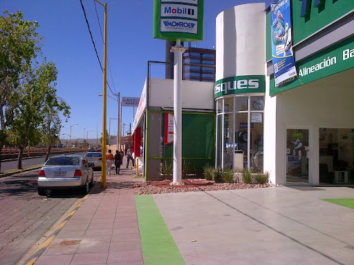 Tyreplus, Av. Aguascalientes 202, Bosques del Prado Nte., 20127 Aguascalientes, Ags., México, Tienda de recambios de automóvil | AGS