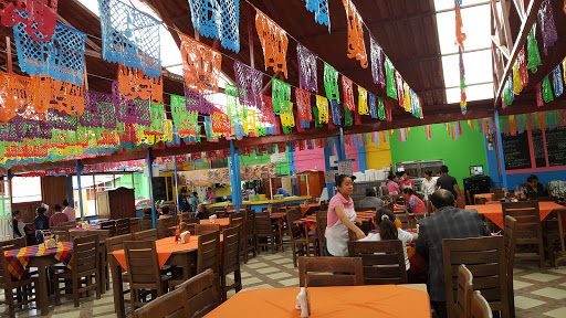 AHUMADOS PAPÁ BETO, Calle Miguel Hidalgo, San Rafael, 73800 Teziutlán, Pue., México, Restaurante mexicano | PUE