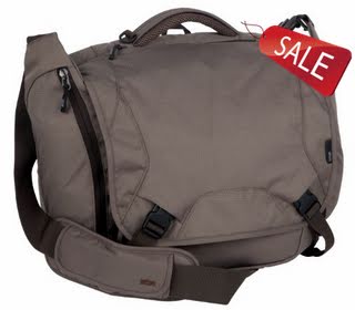 STM Velo Padded Laptop Shoulder Bag with Integrated iPad/Tablet Pocket for 15-Inch MacBooks/Laptops (dp-4004-04)