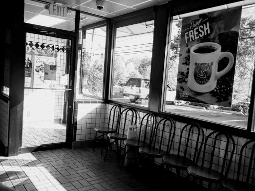Breakfast Restaurant «Waffle House», reviews and photos, 495 Premier Cir, Charlottesville, VA 22901, USA