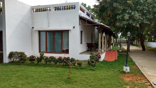 Thappa Gardens Resort, 687, Main Rd, Ariyakudi, Karaikudi, Tamil Nadu 630202, India, Cottage, state TN