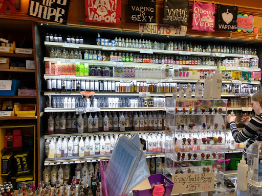 Tobacco Shop «Maplewood Tobacco & eCig Center», reviews and photos, 2515 White Bear Ave, St Paul, MN 55109, USA