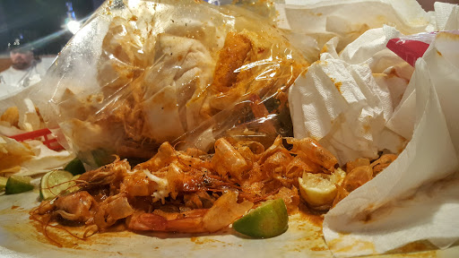 Seafood Restaurant «The Bucket Crab & Crawfish», reviews and photos, 2279 Eagle Glen Parkway, Corona, CA 92883, USA