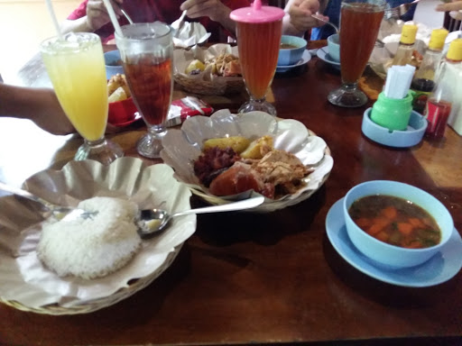 Warung Babi Guling Bu Oka 3