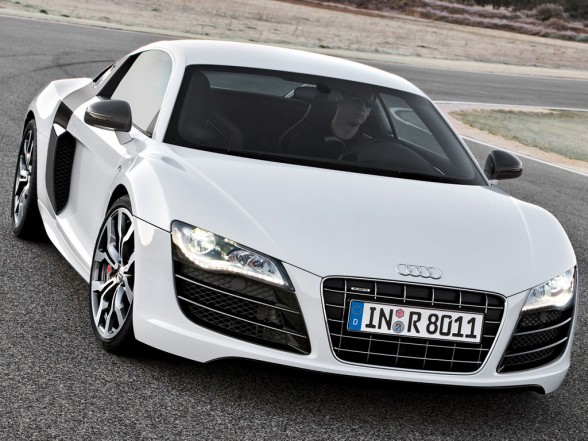 Audi R8 V10 5.2 FSI quattro 2009 - White - Front Angle Picture