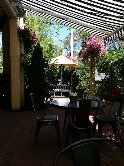 Photos of Kingston Hotel