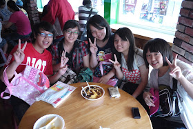 Five students in Hualien posing for a photo in a dessert store