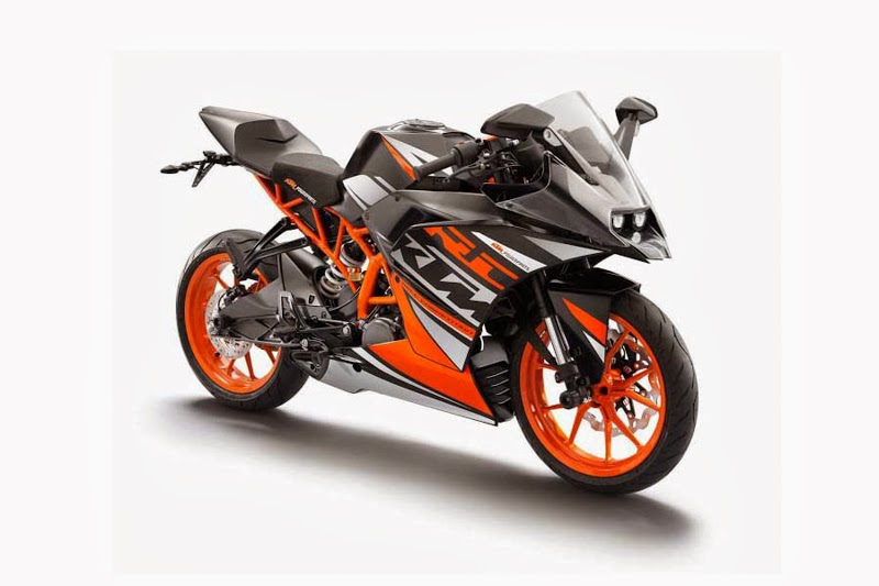Những hình ảnh đầu tiên về KTM RC125 và KTM RC200 KTM-RC125-RC200-17.
