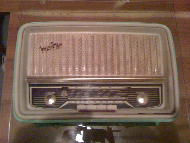 Radio a valvole Telefunken mod. R266 "Mery" IMG_0033