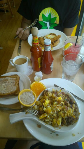 Brunch Restaurant «Yolk - Lakeview», reviews and photos, 501 W Diversey Pkwy, Chicago, IL 60614, USA